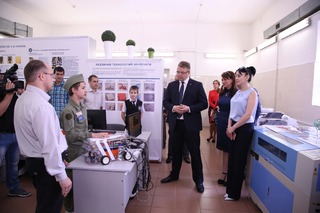 Губернатор Ставрополья посетил центр молодежного инновационного творчества в Пятигорске