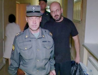 Арестованный депутат Дубровский не получит зарплату