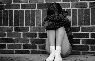 В Пятигорске двое 50-летних мужчин изнасиловали несовершеннолетнюю