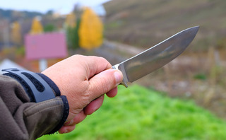 В Пятигорске 60-летний мужчина зарезал сожительницу на почве ревности