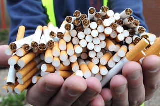 Более 3 тысяч пачек контрабандных сигарет изъяли на рынке Пятигорска