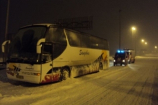 Рейсовый автобус застрял на Ставрополье из-за замерзшего топлива