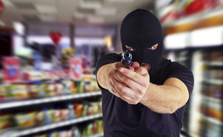 В Пятигорске поймали банду, грабившую по ночам продуктовые магазины