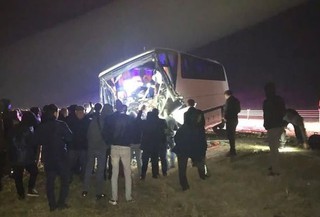 На Ставрополье возбудили уголовное дело после столкновения рейсового автобуса с грузовиком