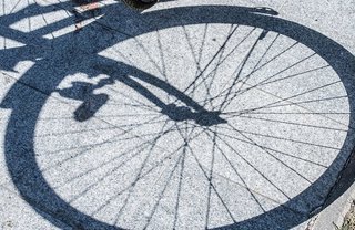 В Ессентуках полицейский сбил 65-летнего велосипедиста