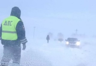 Ставропольские автоинспекторы освободили сотни автомобилей из снежного плена