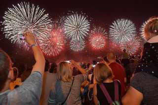 На международном фестивале фейерверков в Ессентуках побывали более 100 тысяч человек
