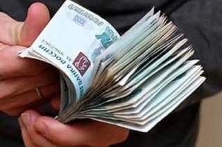 В Невинномысске полицейский взял с бизнесмена 100 тысяч рублей за покровительство