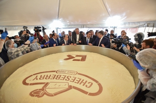 В Ставрополе на День города и края приготовили рекордный чизкейк