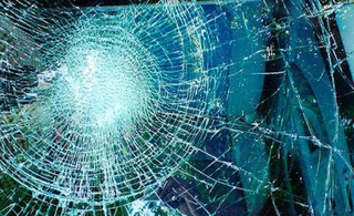 В Пятигорске полицейские нашли вандала, разбившего окно в трамвае