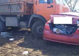 На Ставрополье трое взрослых и ребенок погибли в ДТП с КамАЗом