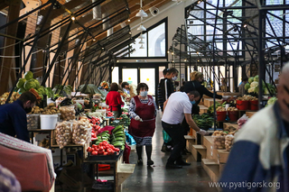 В Пятигорске проверили открывшиеся продуктовые рынки