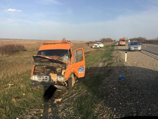 На Ставрополье в ДТП из-за уснувшего водителя погибли два дорожных рабочих